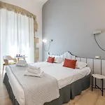 Affittacamere Orma Design - Historic Centre 3*