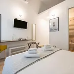 Affittacamere Orma Design - Historic Centre 3*